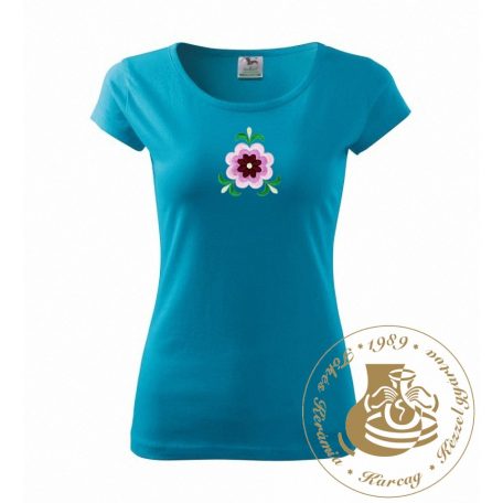 Hímzett női póló kun mintával