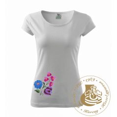 Hímzett női póló kun mintával