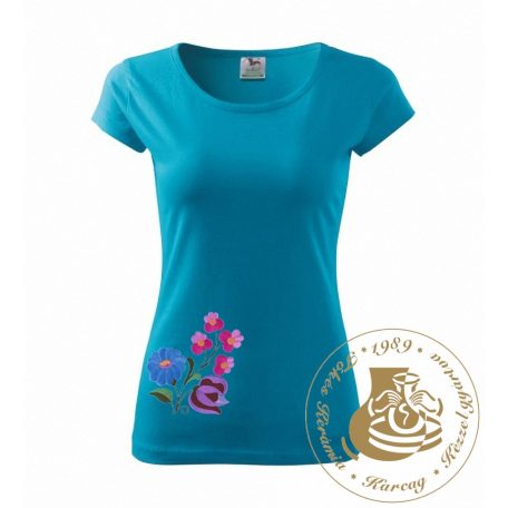 Hímzett női póló kun mintával