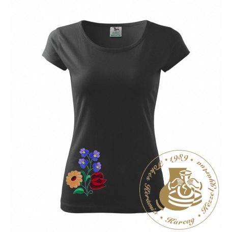 Hímzett női póló kalocsai mintával