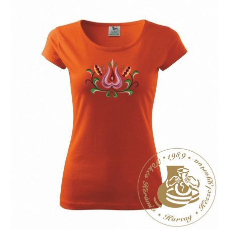 Hímzett női póló kun mintával