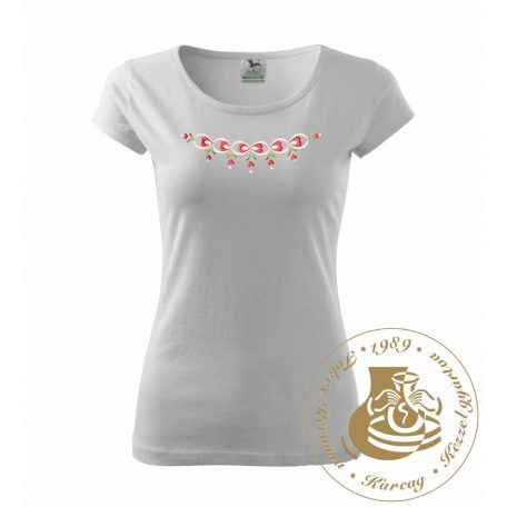 Hímzett női póló kun mintával