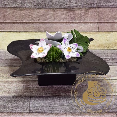 Kegyeleti dísz műanyag tálcában 3