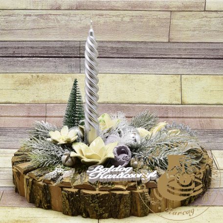 Karácsonyi faháncsos ovál asztaldísz